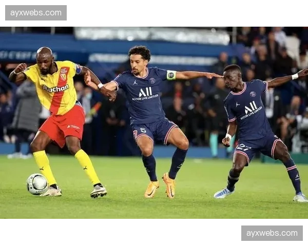 法甲积分榜：巴黎圣日耳曼63分领跑，朗斯59分紧随其后